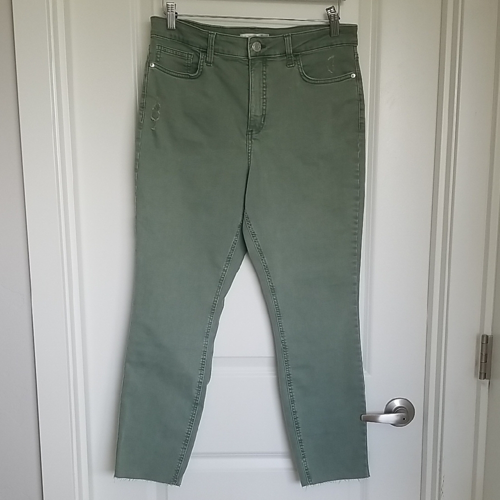 LC Lauren Conrad Green Ankle Cropped Jeans